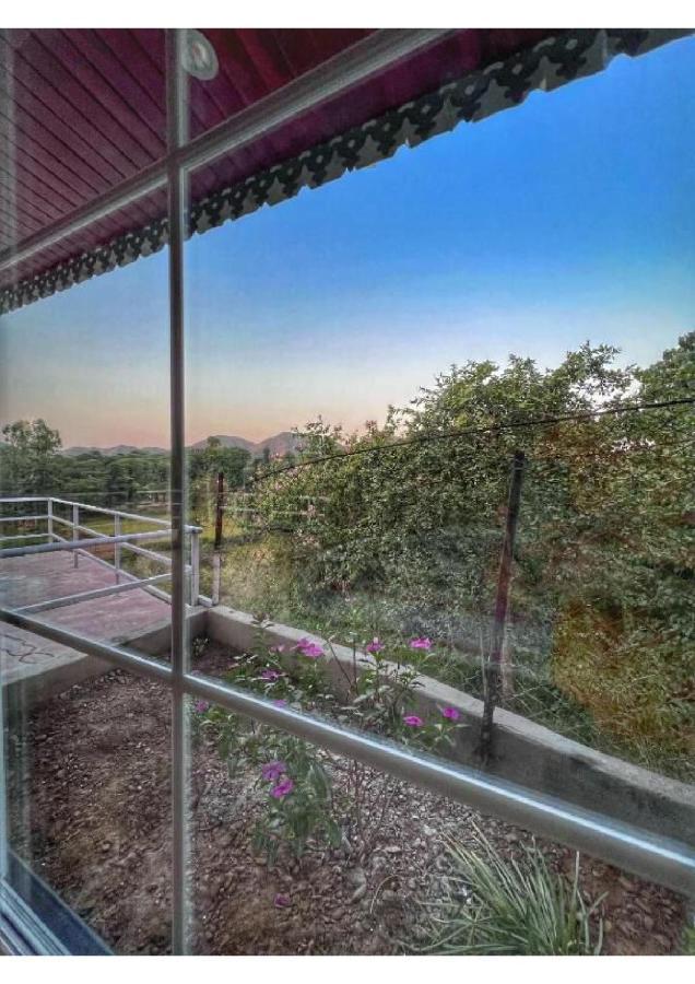 Lake City Villa Udaipur Bagian luar foto
